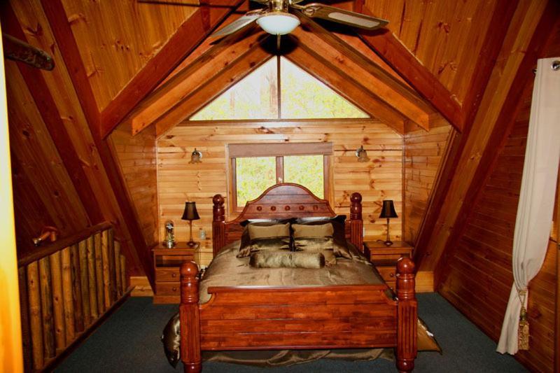 Springbrook Mountain Chalets Δωμάτιο φωτογραφία